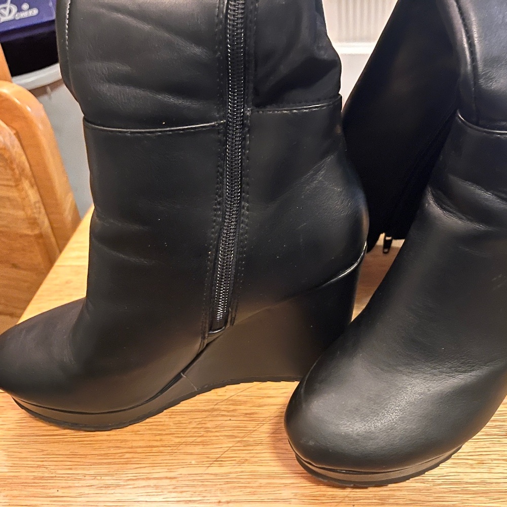 Knee high platform boot